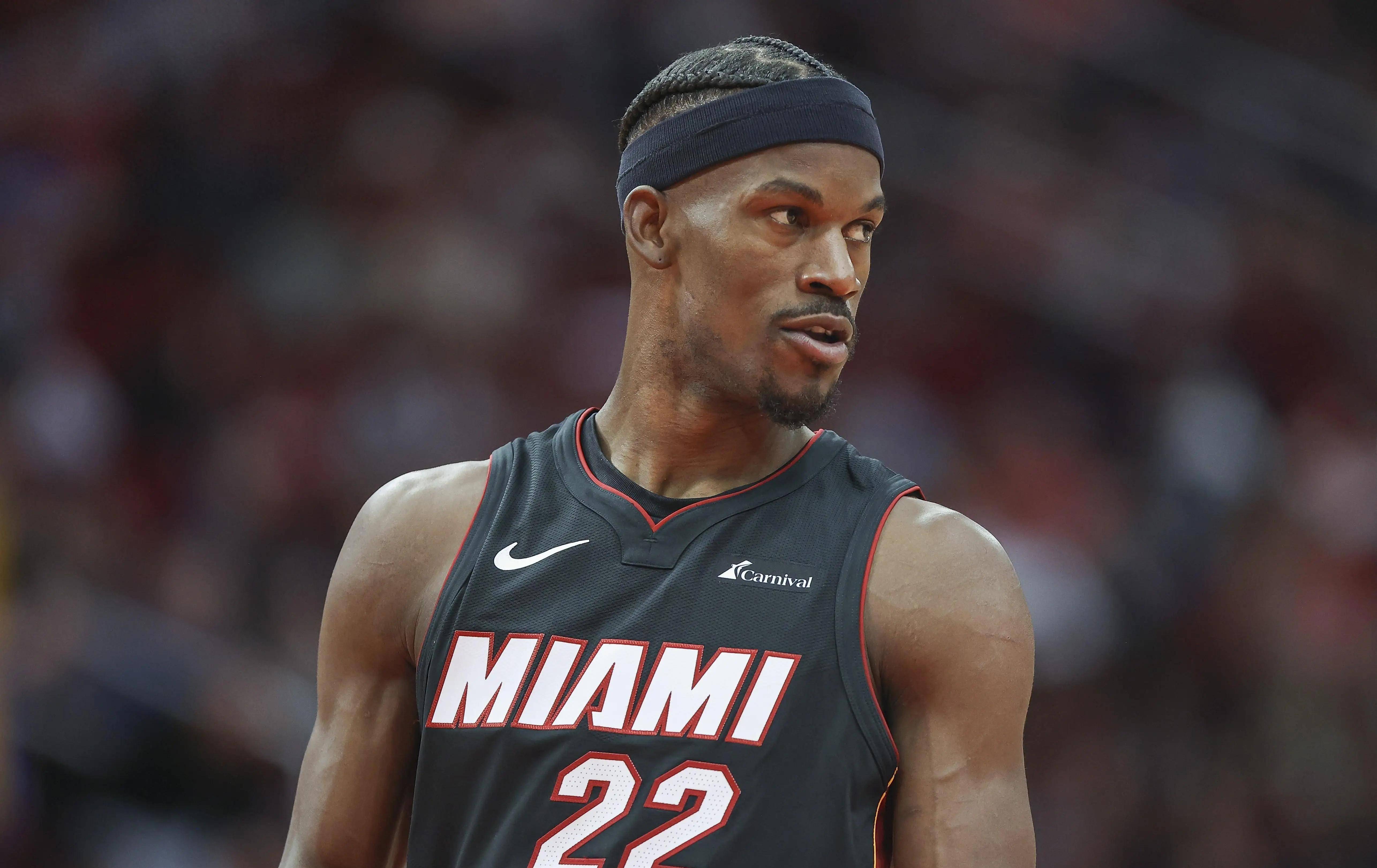 爵士爆冷雷霆，波尔津吉斯爆发神勇