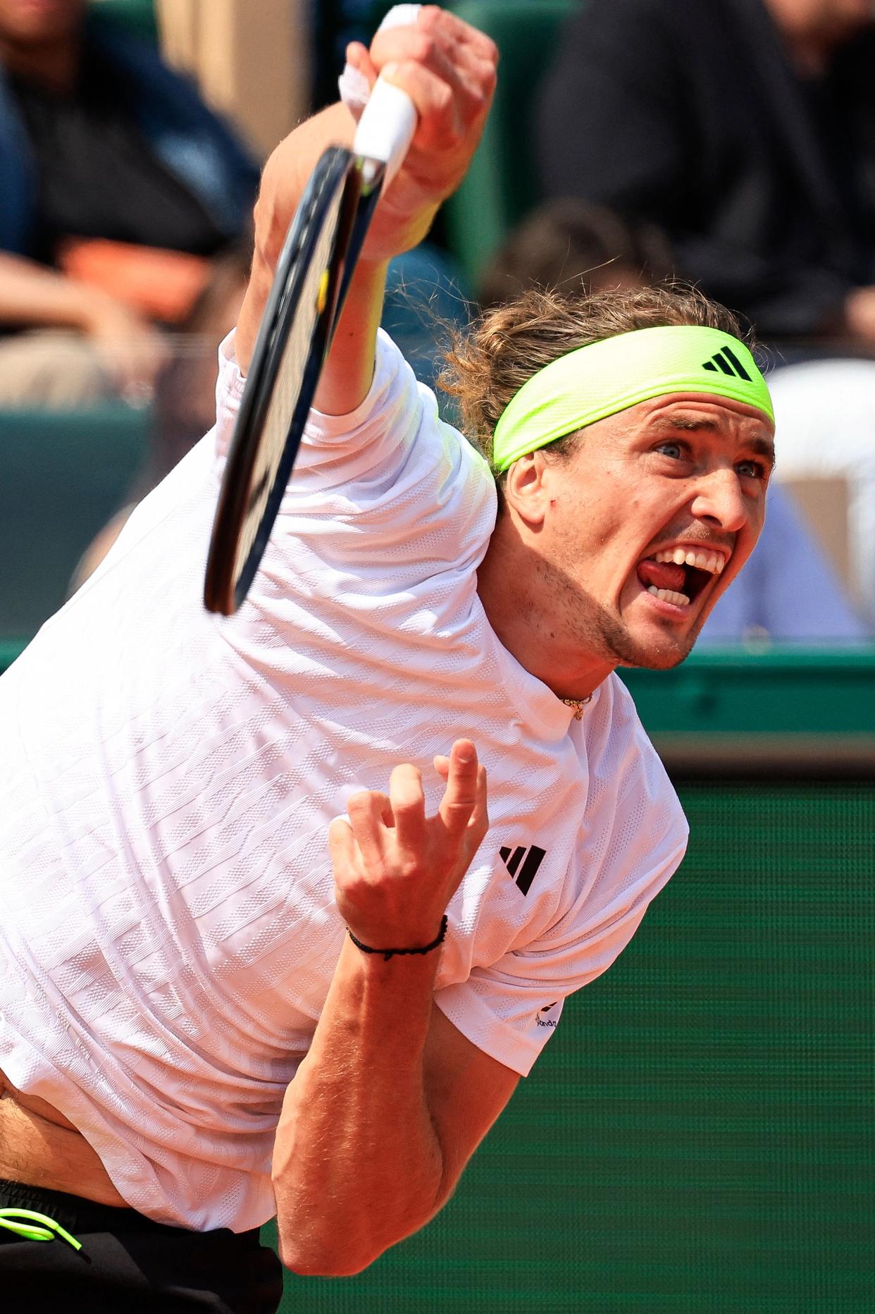 意大利网球队碾压美国网球队,兹维列夫三分雨点燃全场 意大利网球队碾压美国网球队,兹维列夫三分雨点燃全场