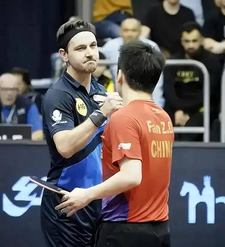 中国乒乓球队轻取日本乒乓球队，波尔关键制胜