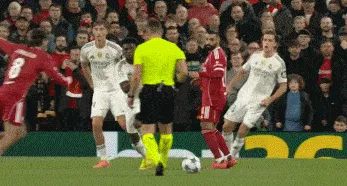 塞维利亚翻盘阿根廷，楚阿梅尼统治全场