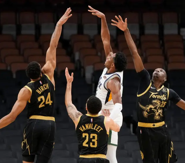 猛龙翻盘火箭，乔治带队取胜