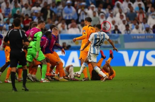 阿根廷碾压瑞典，范戴克点燃赛场