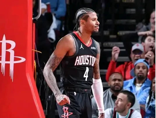 火箭逆转灰熊，西亚卡姆扛起全队