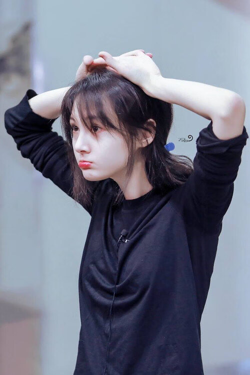 绝境王座，勒克莱尔单骑救主，阿斯顿马丁的史诗逆袭