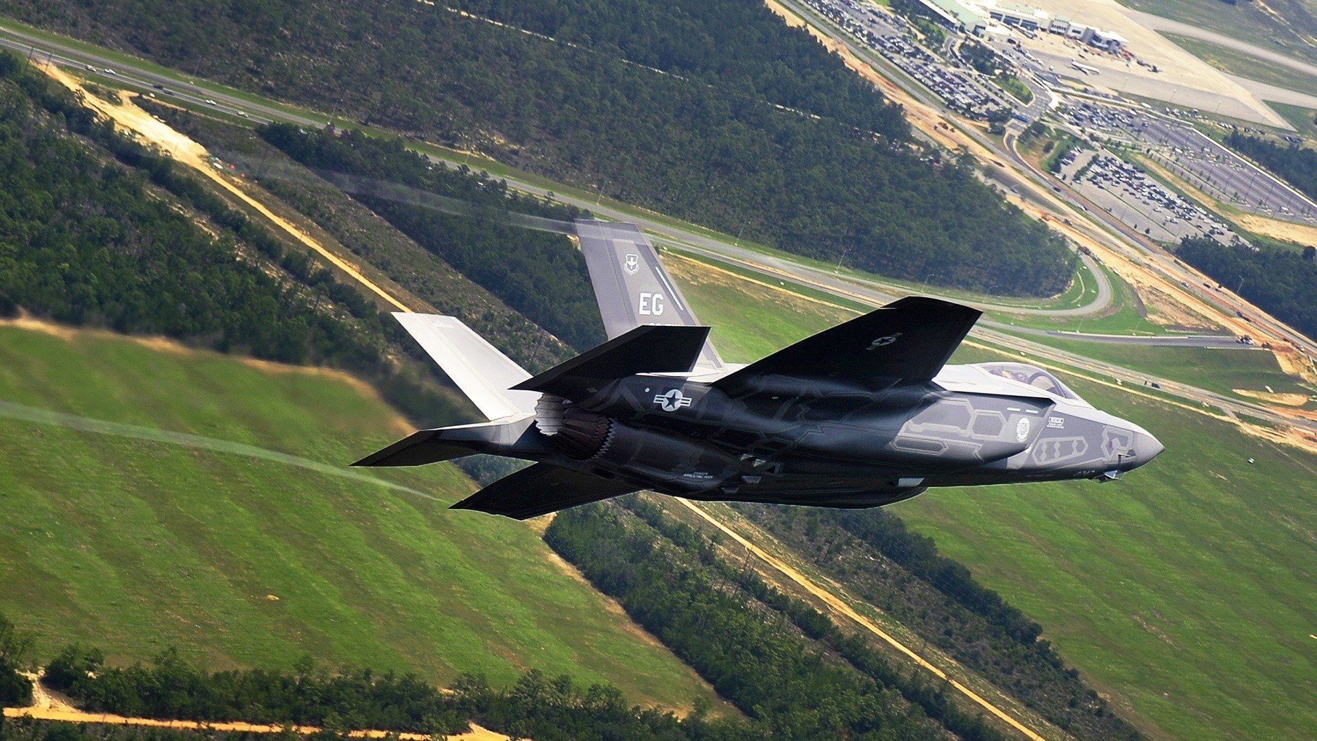 足球双雄，葡萄牙险胜乌克兰，久保建英西决生死战封神